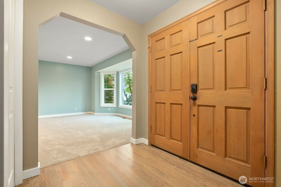 Property Photo: 16813 119th Place NE WA 98011
