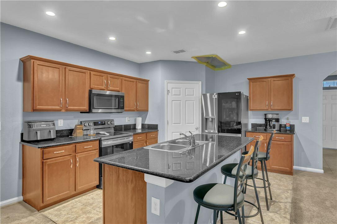 Property Photo: 1615 Lexington Square SW FL 32962