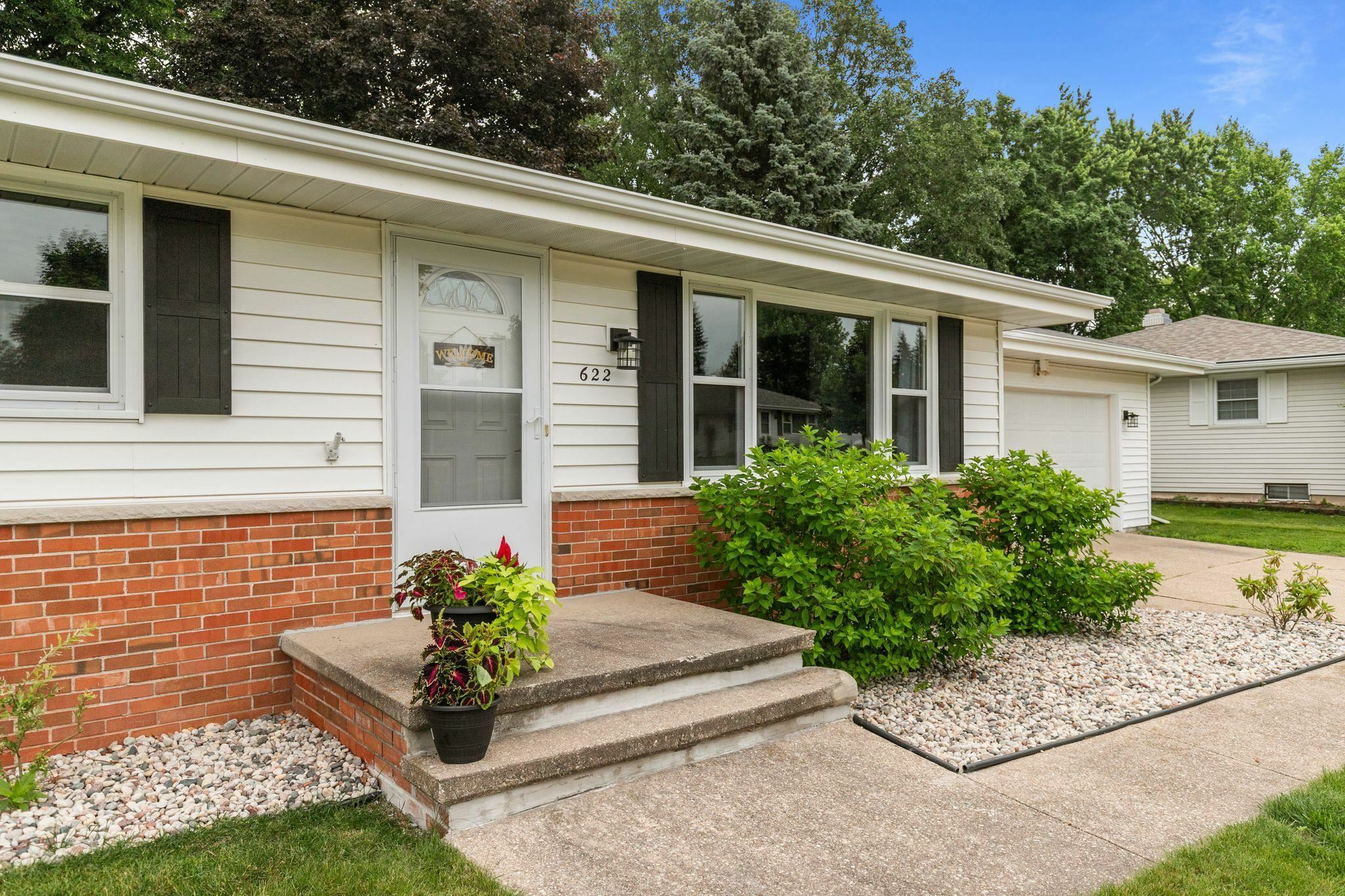 Property Photo:  622 S Clara Street  WI 54915 