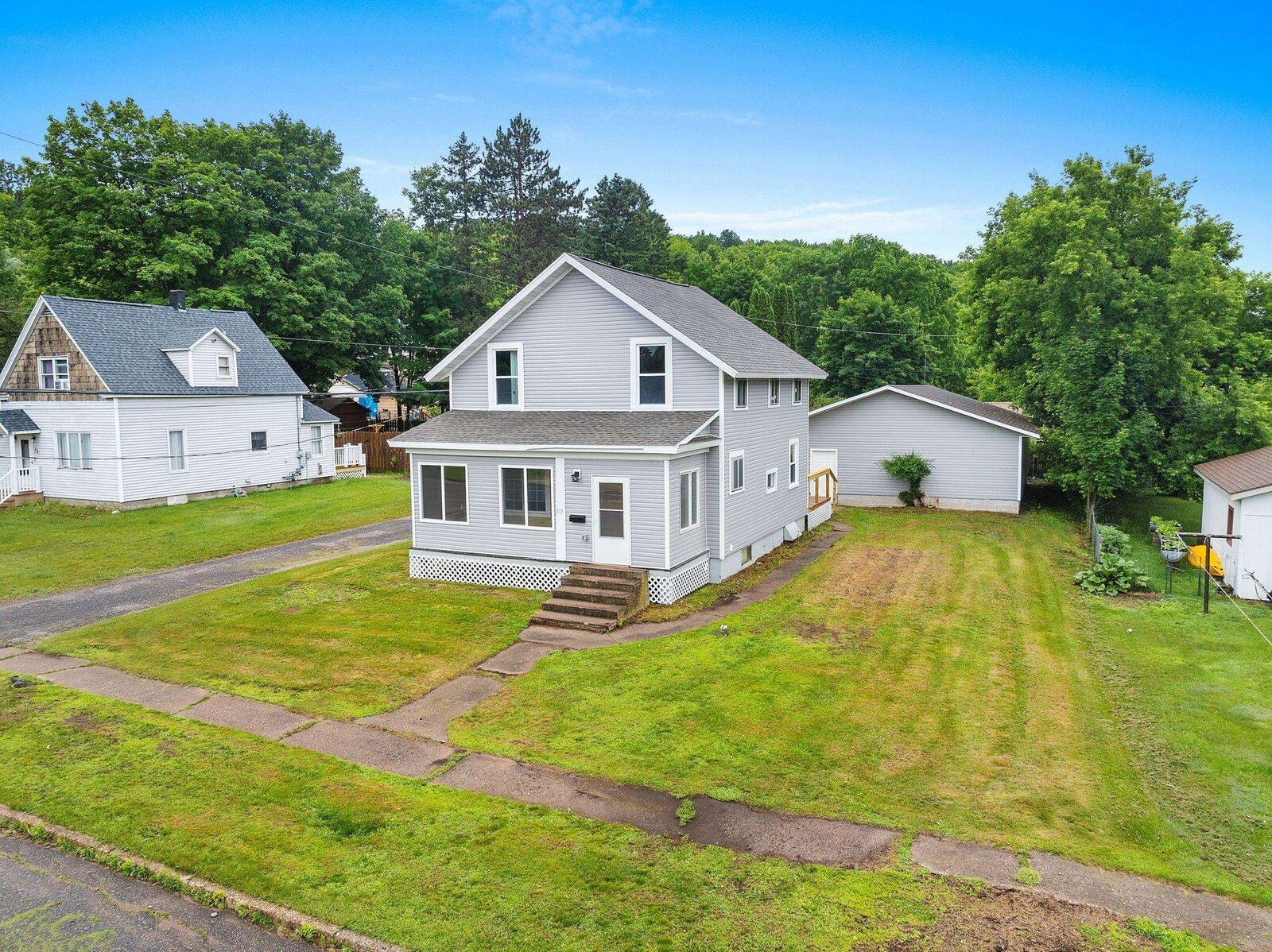 Property Photo:  217 Birch Street  WI 54151 