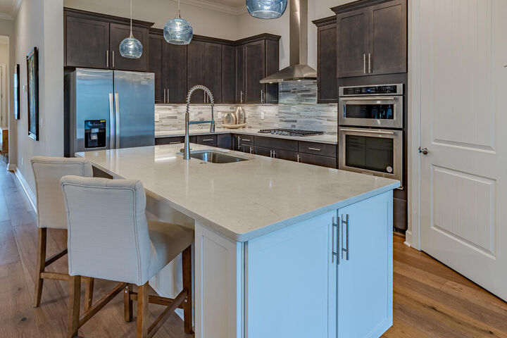 Property Photo:  559 SE Villandry Way  FL 34984 