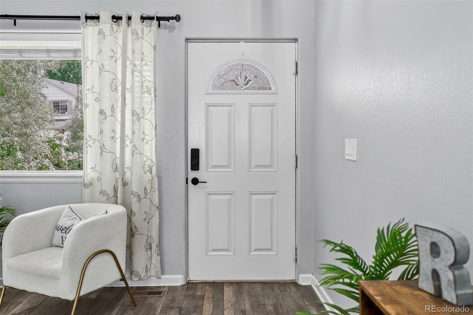 Property Photo: 4333 E Bennington Avenue CO 80104