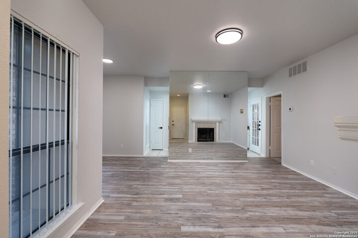 11839 Parliament 511  San Antonio TX 78216 photo