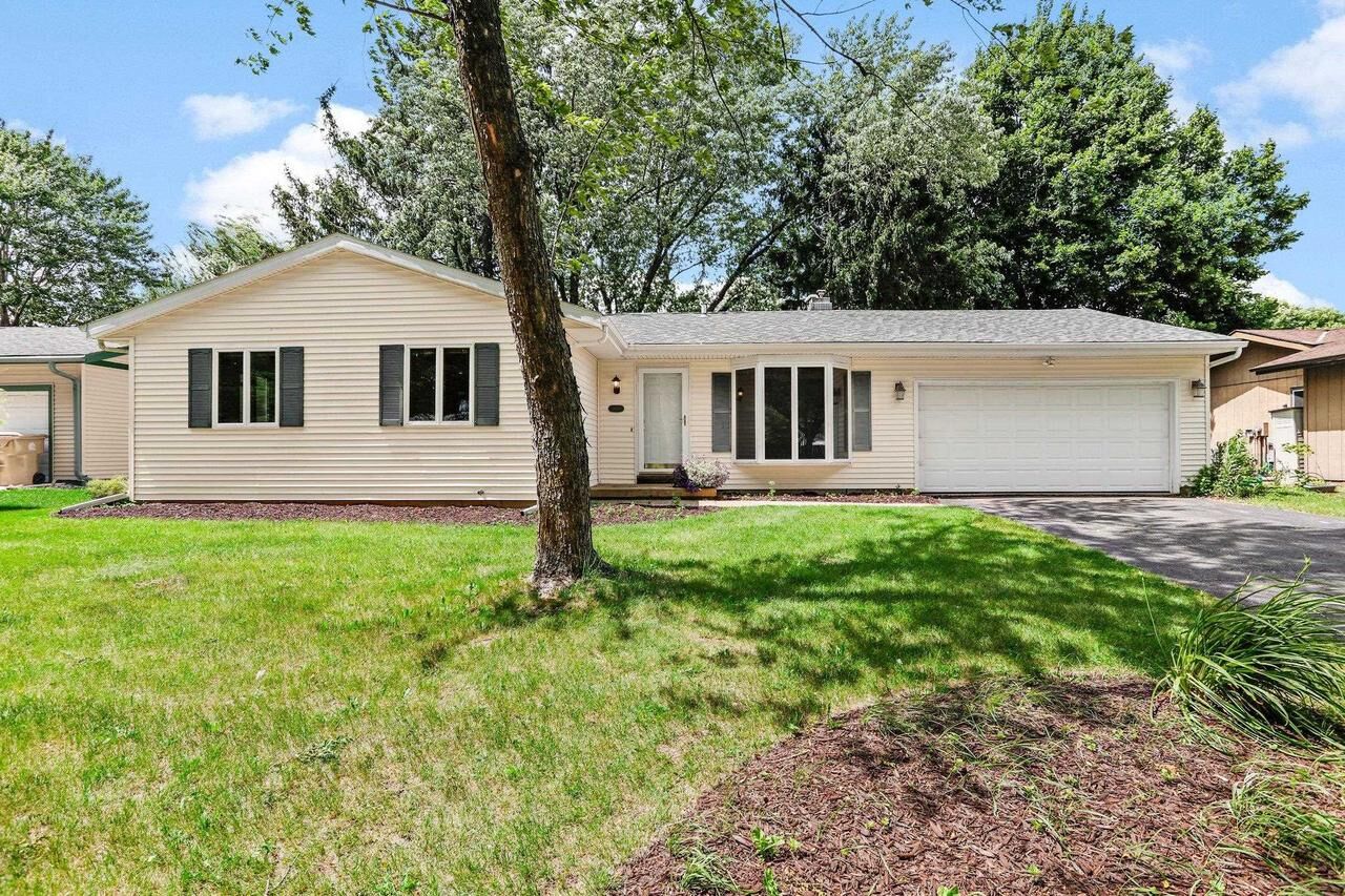 Property Photo: 2806 McKenna Boulevard WI 53719