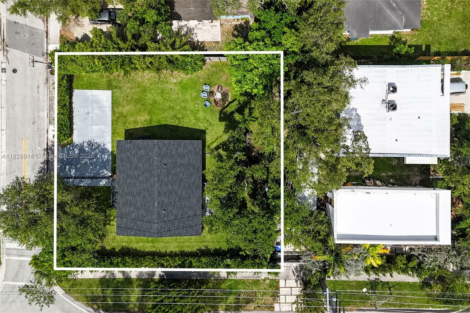 Property Photo: 6198 SW 63rd St FL 33143