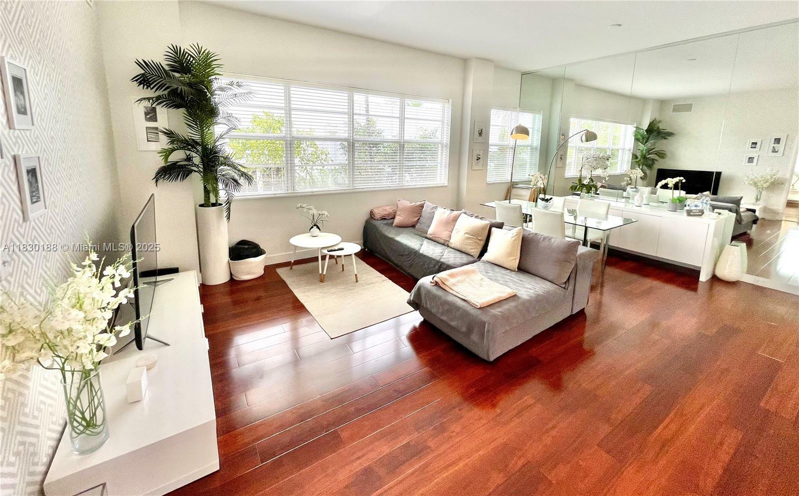 Property Photo: 935 Euclid Ave 7 FL 33139