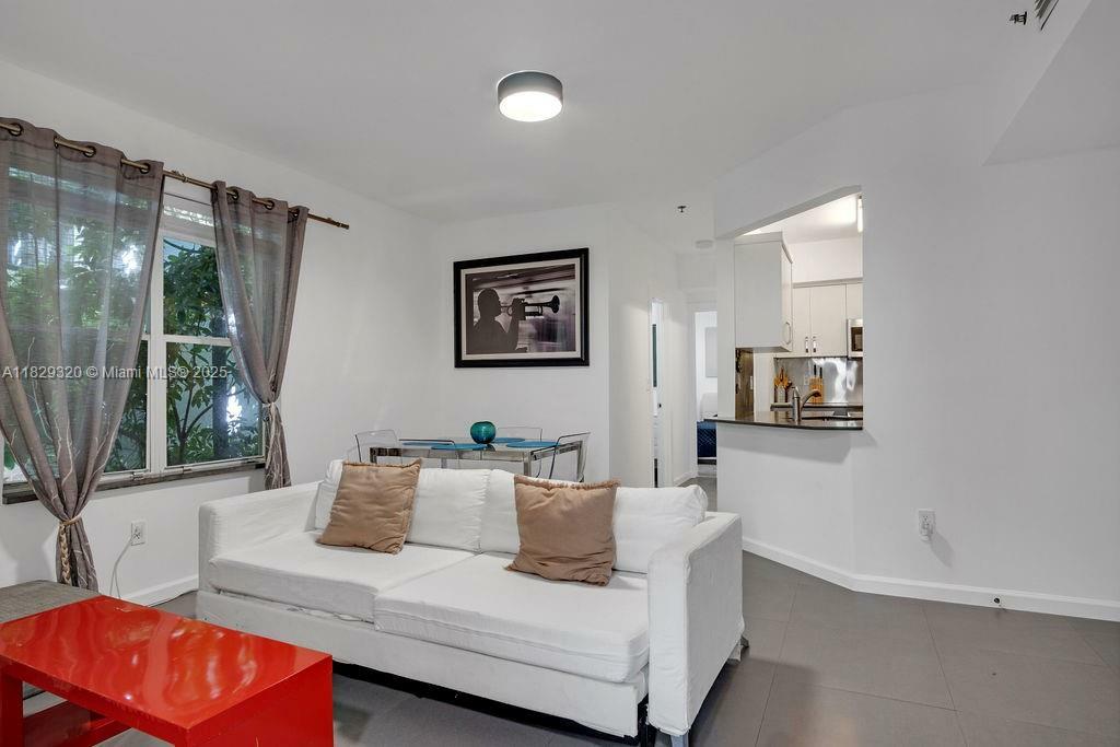 Property Photo: 747 Michigan Ave 201 FL 33139
