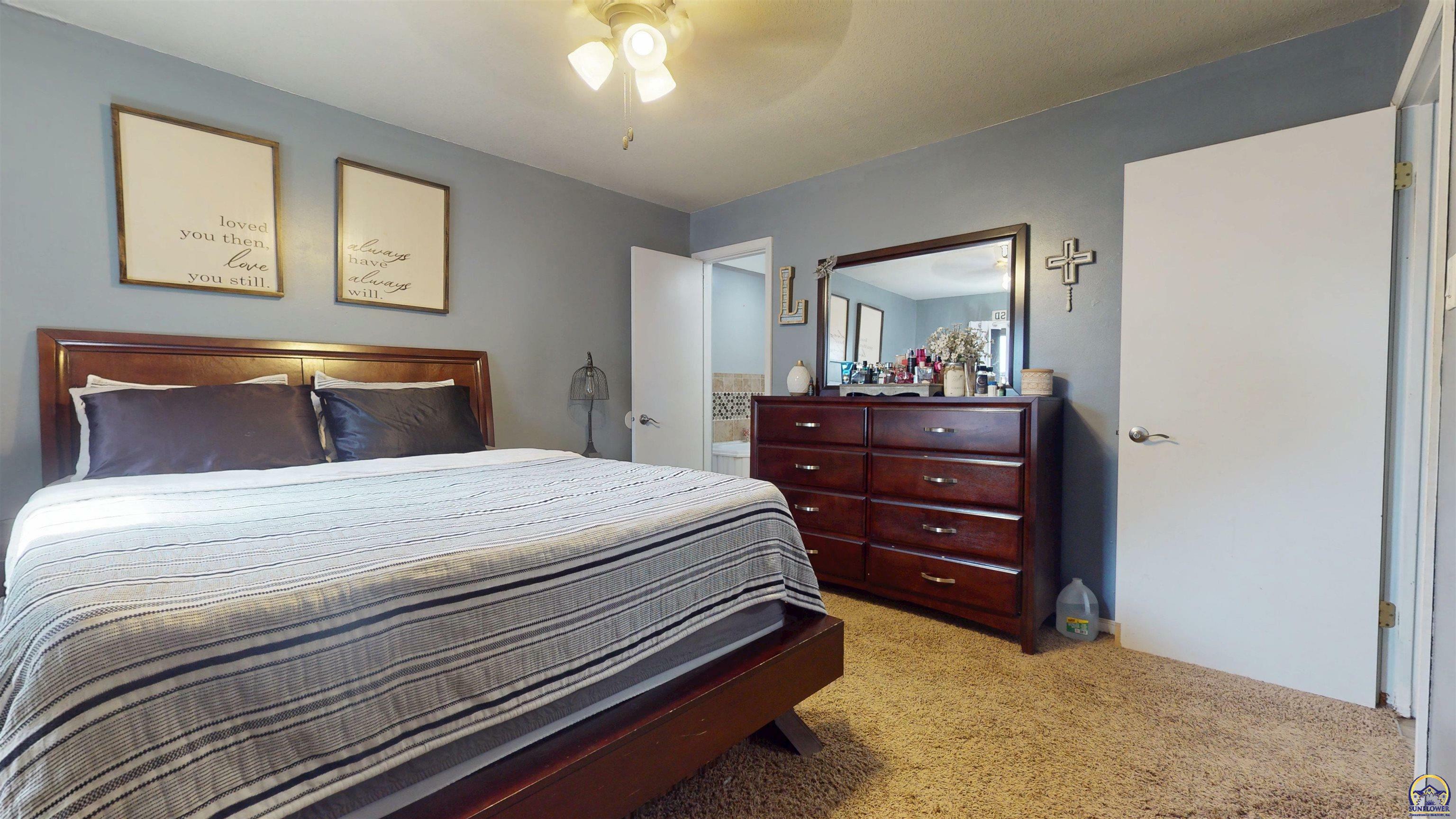 Property Photo:  3901 SW 26th St  KS 66614 