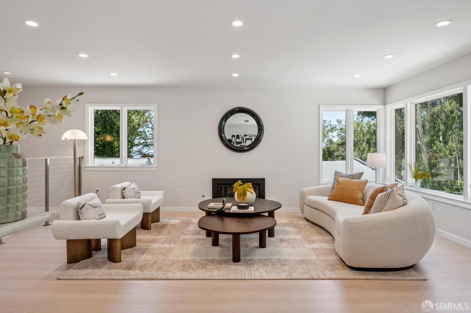 Property Photo: 161 Dalewood Way CA 94127