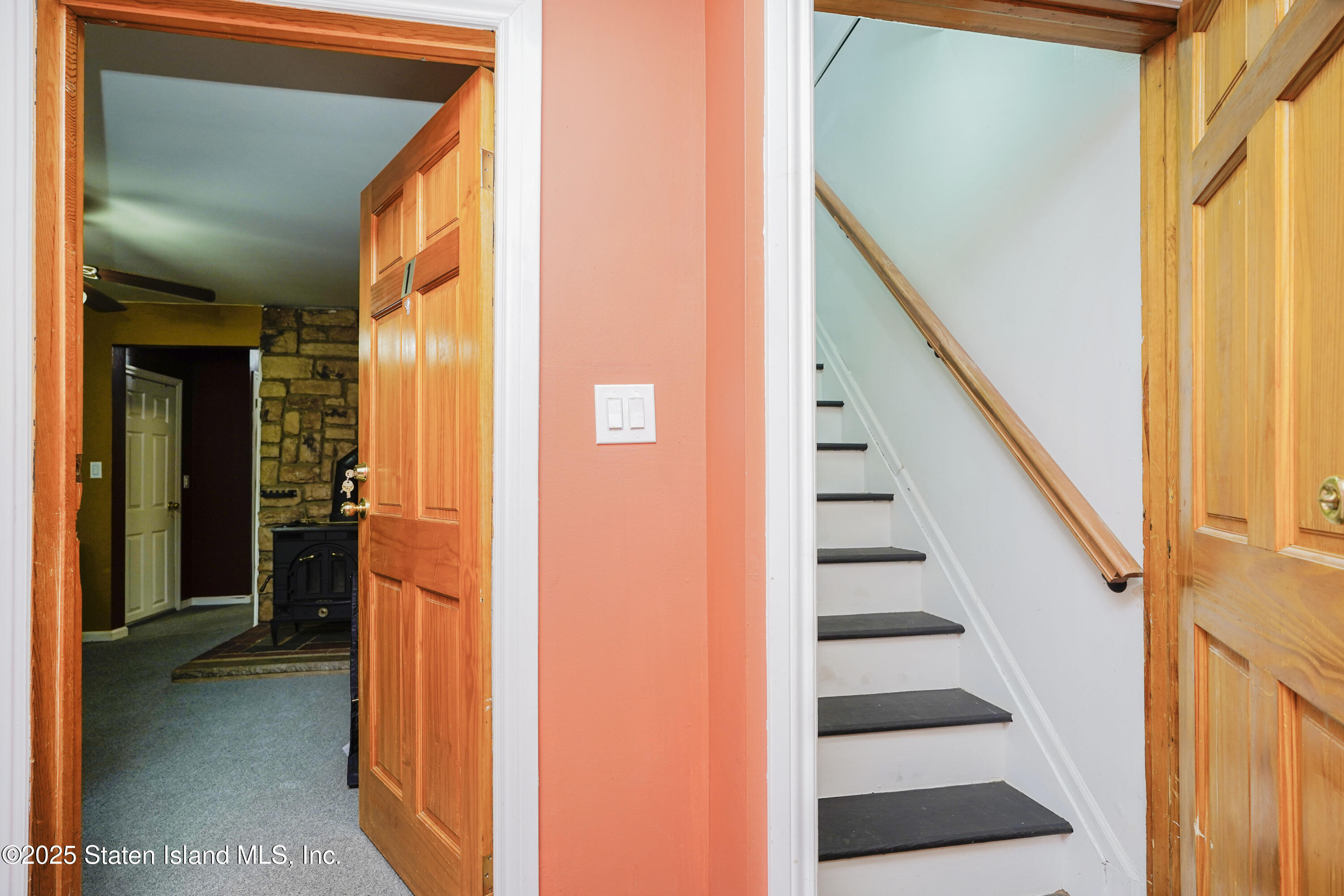 Property Photo:  45 Hamilton Street  NY 10304 