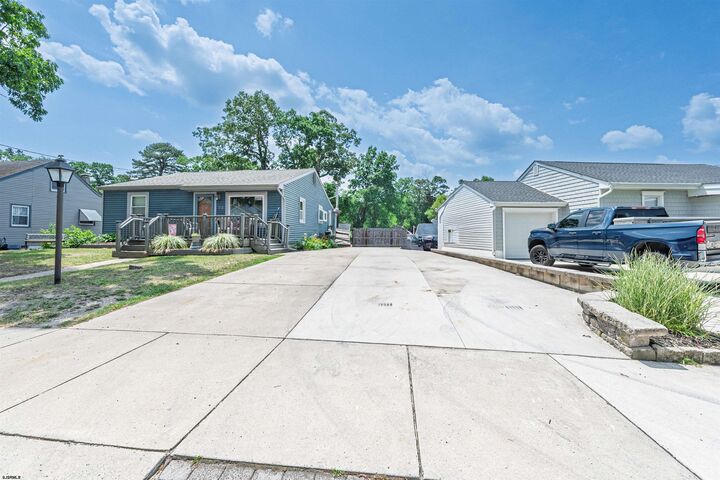 Property Photo:  23 Shady Ln Ln  NJ 08201 
