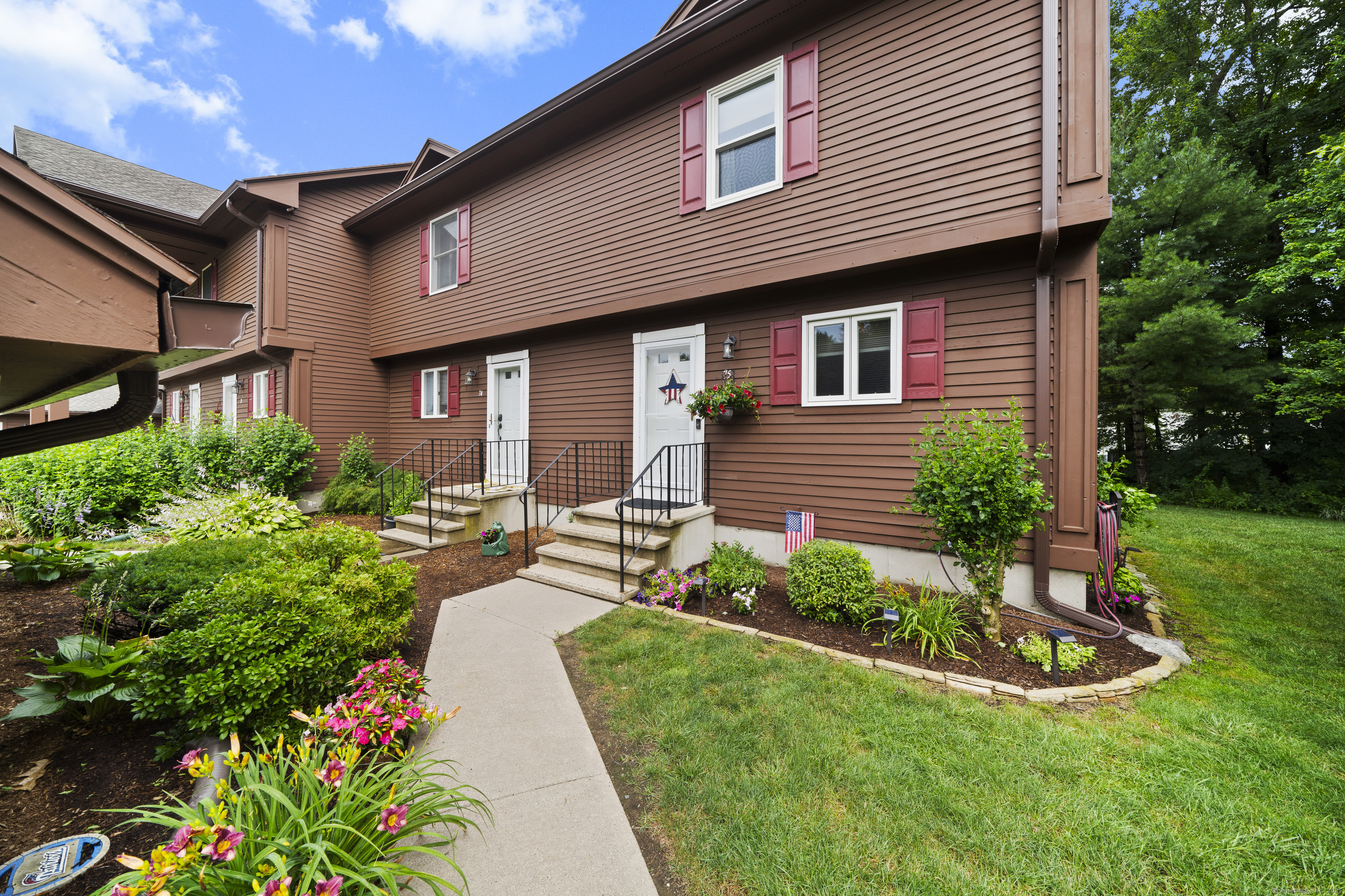 75 Candlewood Circle  Enfield CT 06082 photo