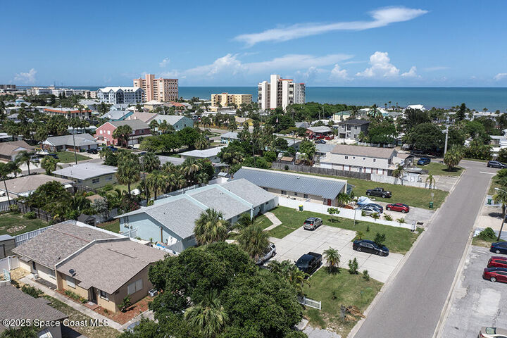 212 Cleveland Avenue  Cocoa Beach FL 32931 photo