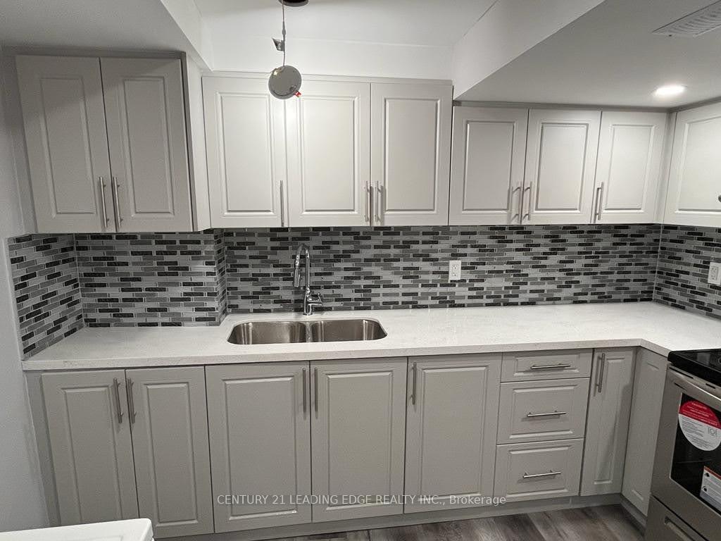 Property Photo: 131 Farthingale Crescent Bsmt ON L7A 1W9