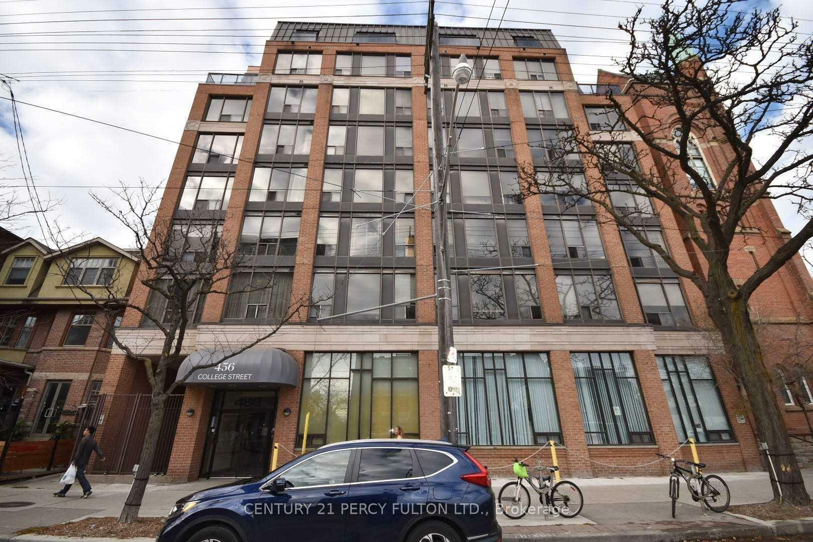 Property Photo: 456 College Street 206 ON M6G 4A3