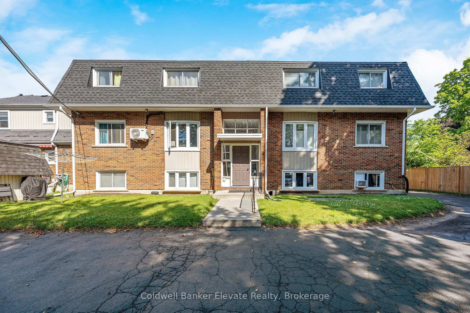 Property Photo: 233 Westminster Drive S 24 ON N3H 1T2