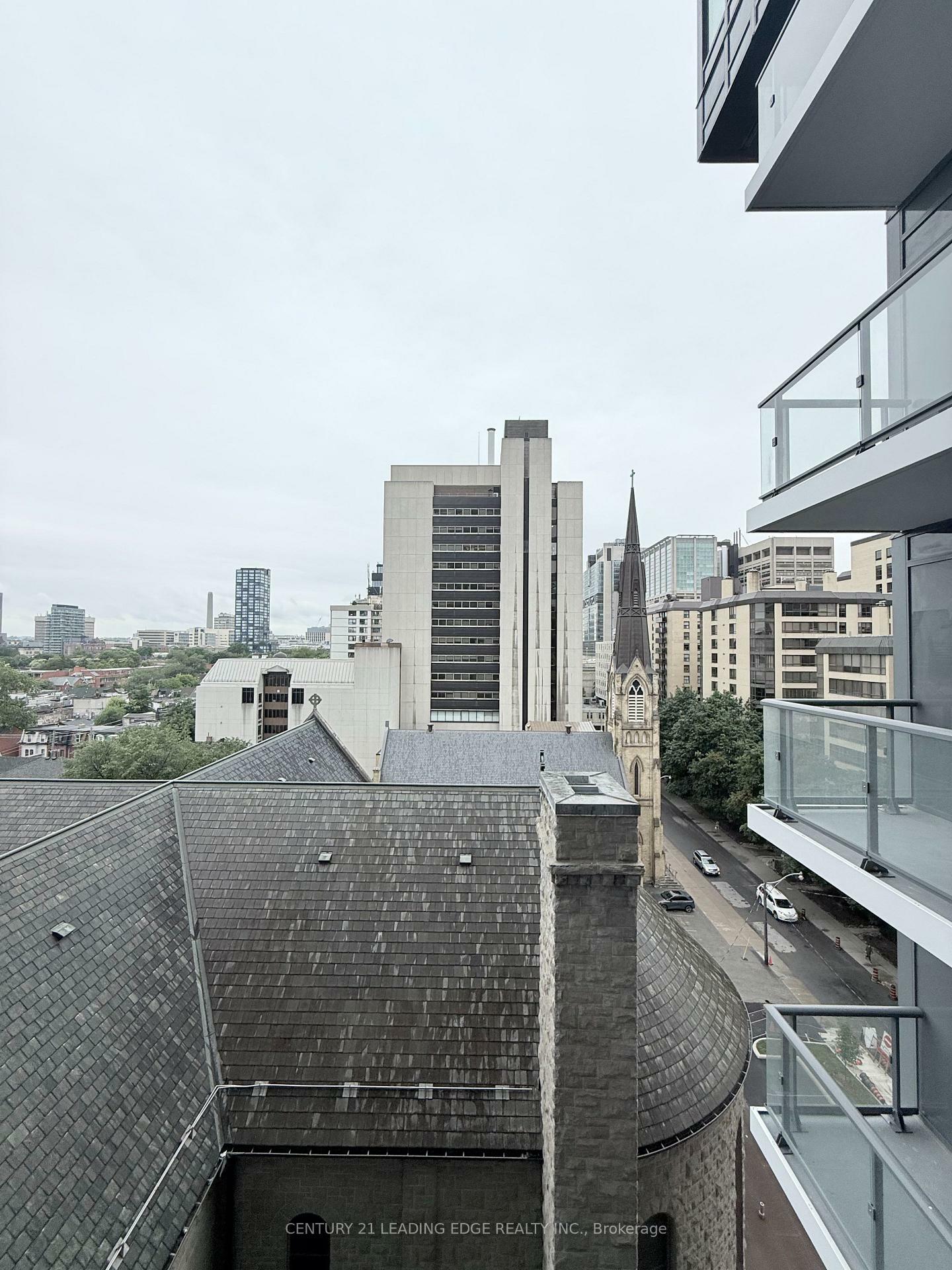 Photo de la propriété: 280 Dundas Street W 815 ON M5T 1V4