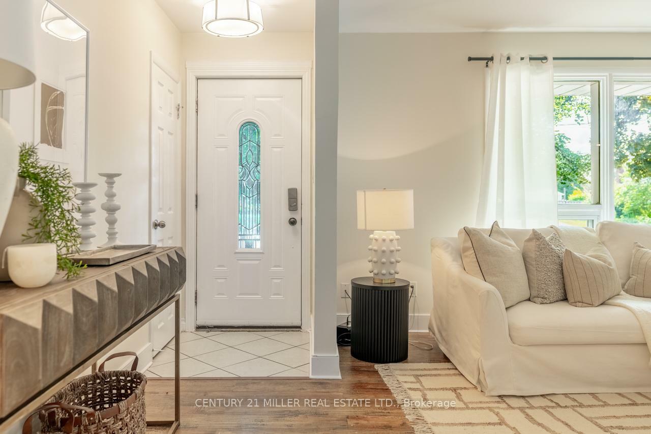 Photo de la propriété: 182 Metcalfe Street ON N1E 4Y3
