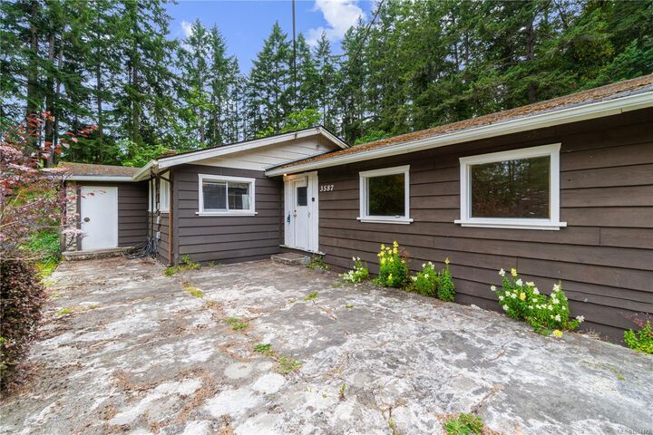 Photo de la propriété: 3587 Yellow Point Rd BC V9G 1E7