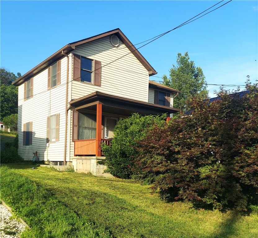 Property Photo: 406 Walnut Street PA 16343