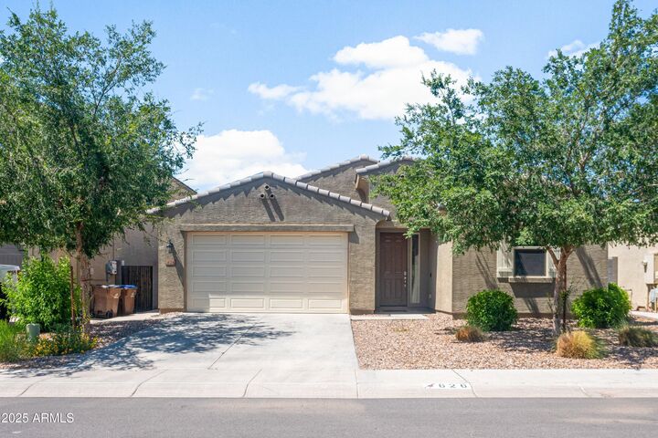 626 W Tallula Trail  San Tan Valley AZ 85140 photo