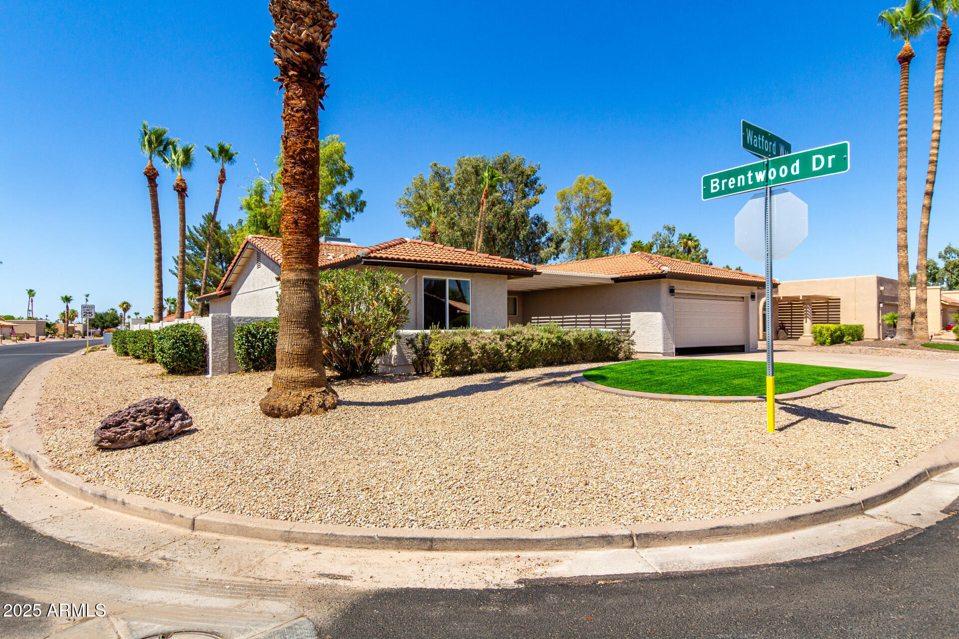 Property Photo: 9732 E Watford Way AZ 85248