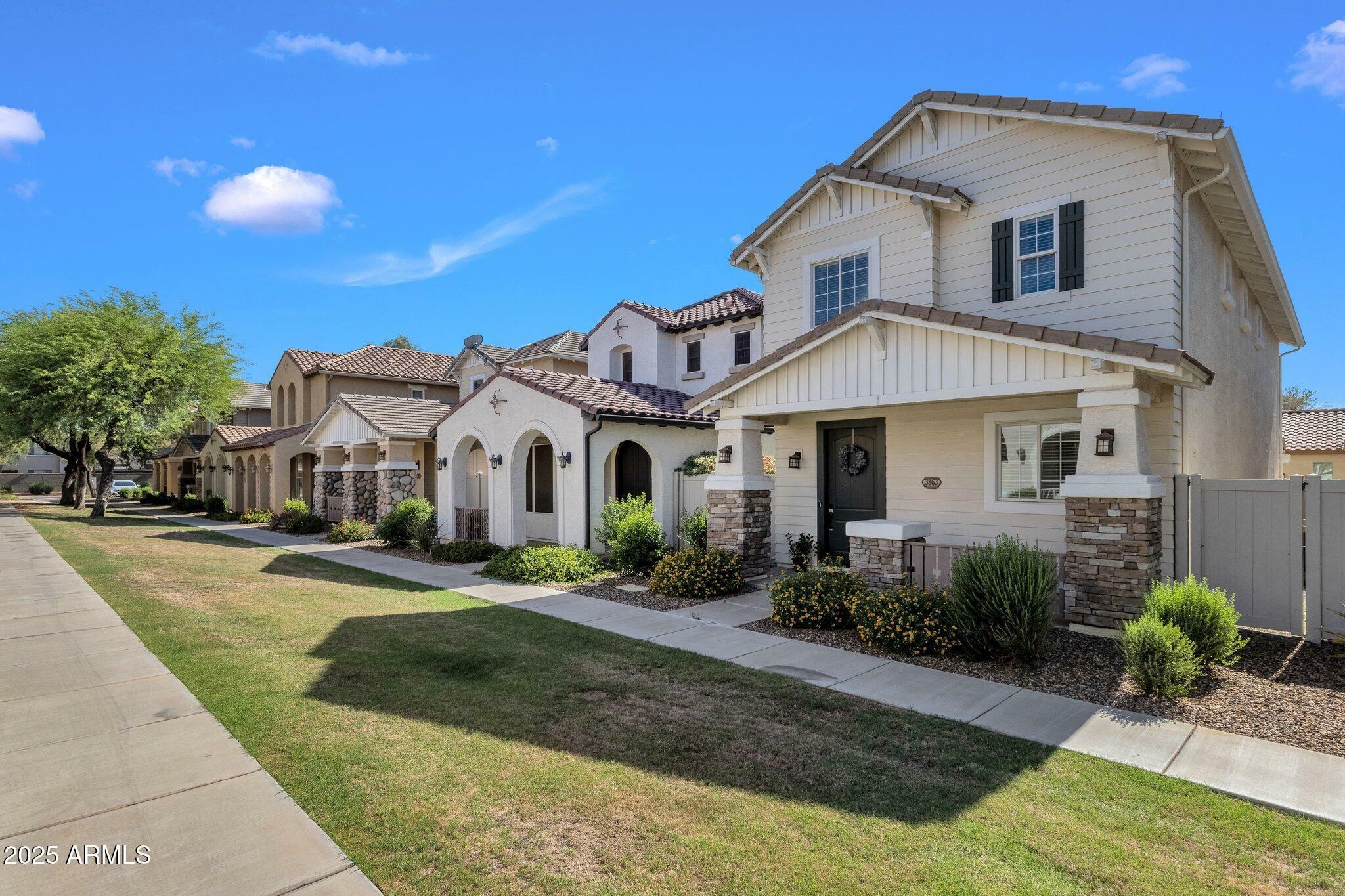 Property Photo:  3863 S Posse Trail  AZ 85297 