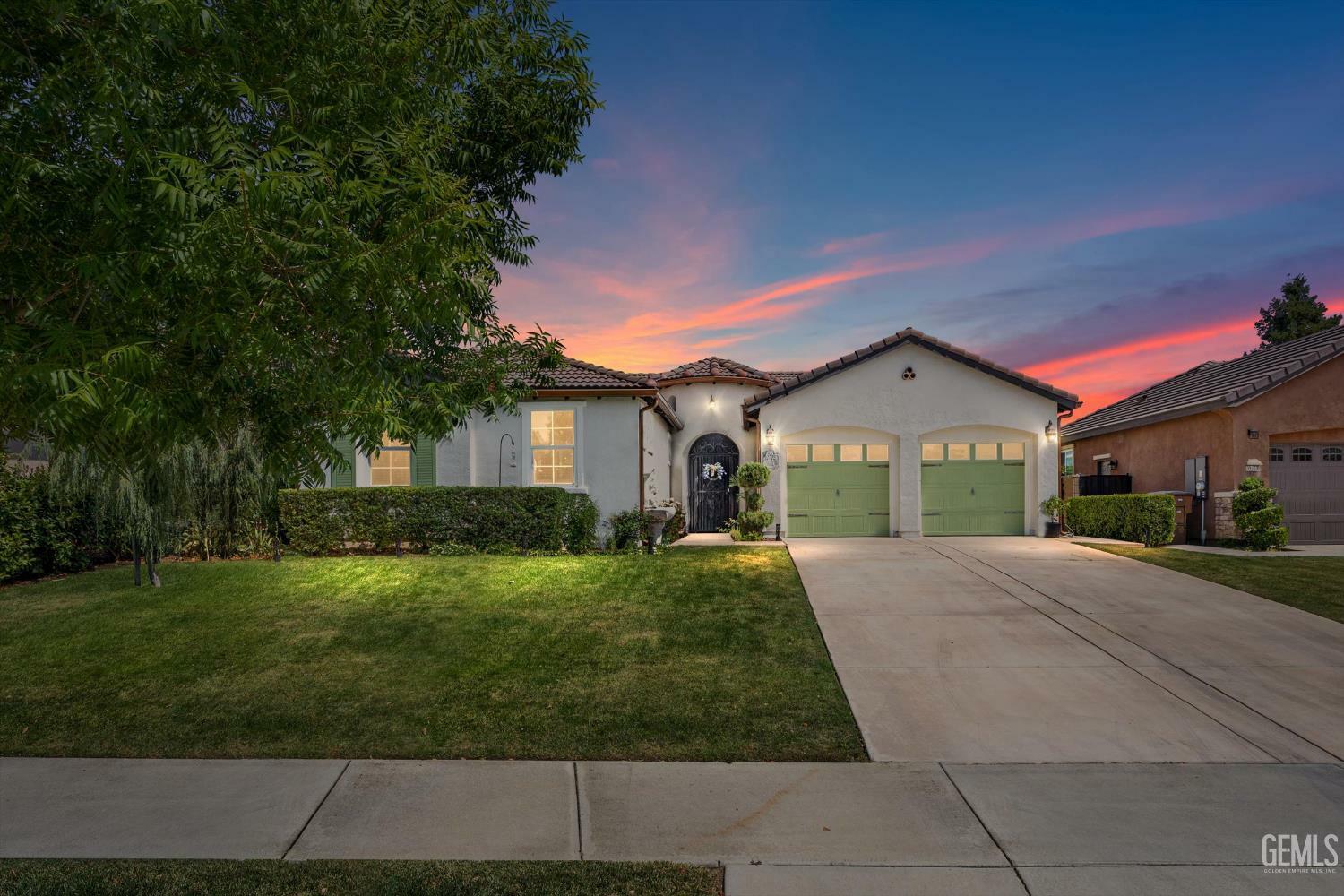 10705 Topiary Drive  Bakersfield CA 93306 photo