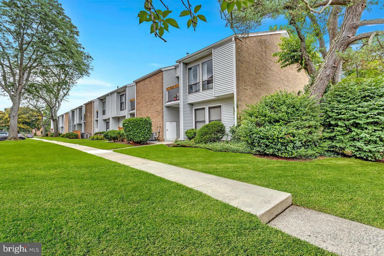 Property Photo: 6 Dennison -I NJ 08520