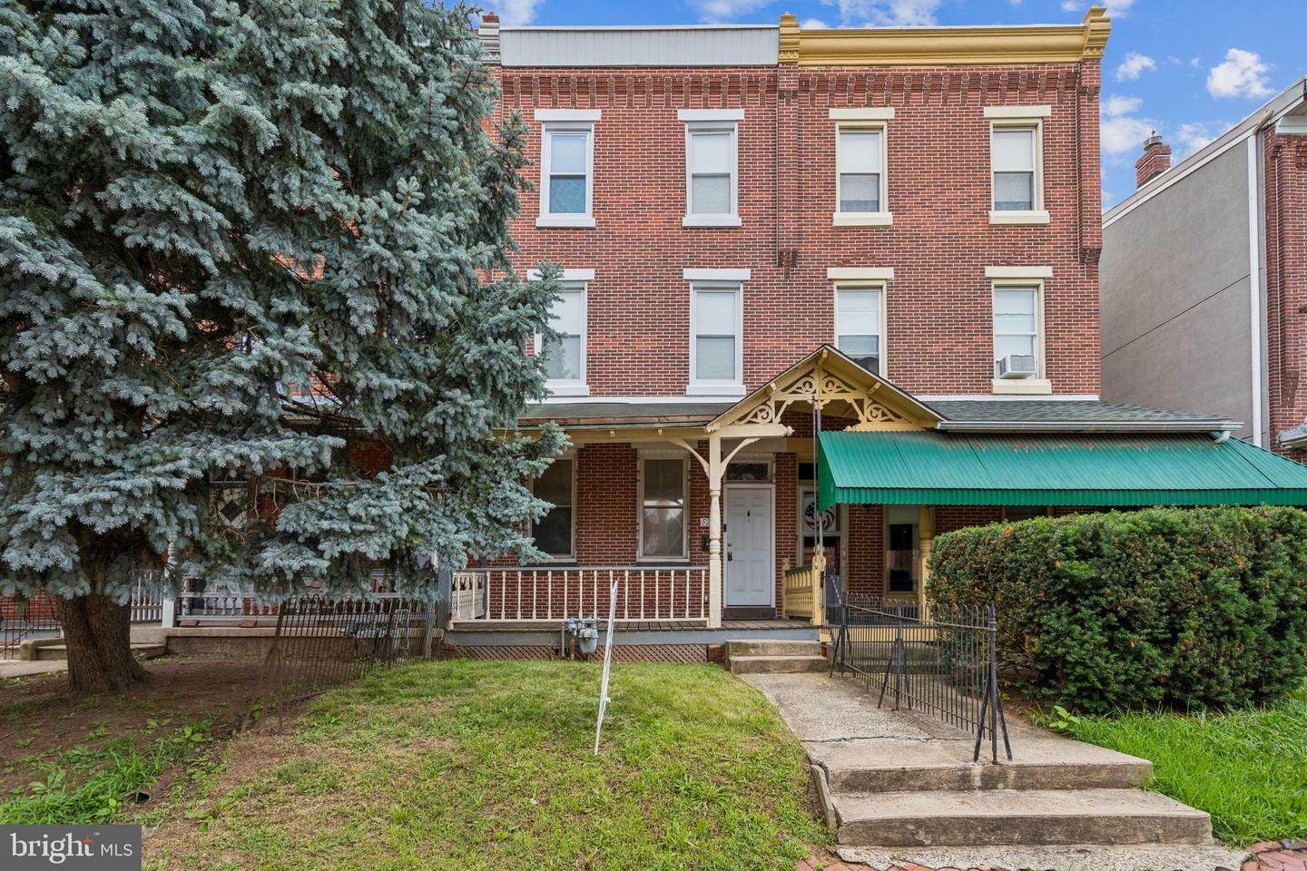 524 Stanbridge Street  Norristown PA 19401 photo