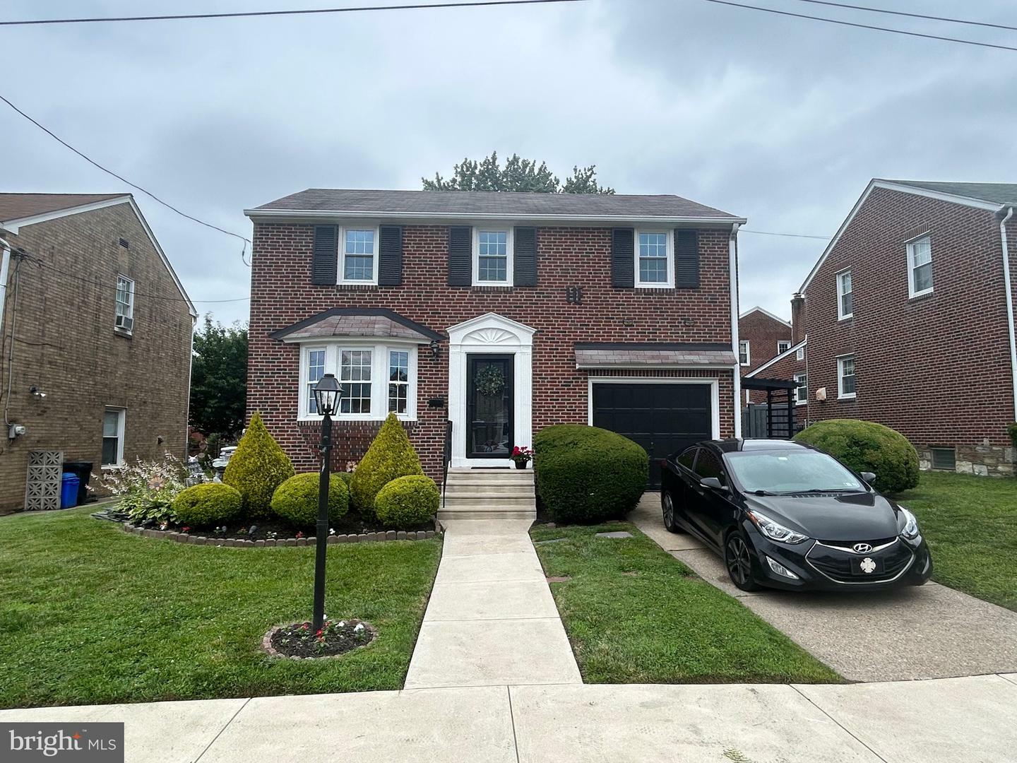 7618 Hasbrook Avenue  Philadelphia PA 19111 photo