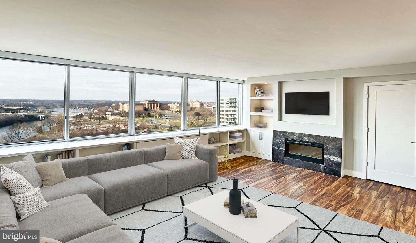 Property Photo: 2200 Benjamin Franklin Parkway 1B-S0807 PA 19130
