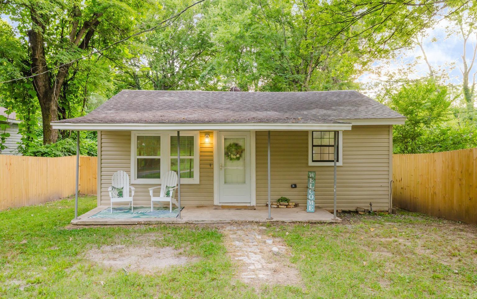 Property Photo: 1317 Central AR 72015