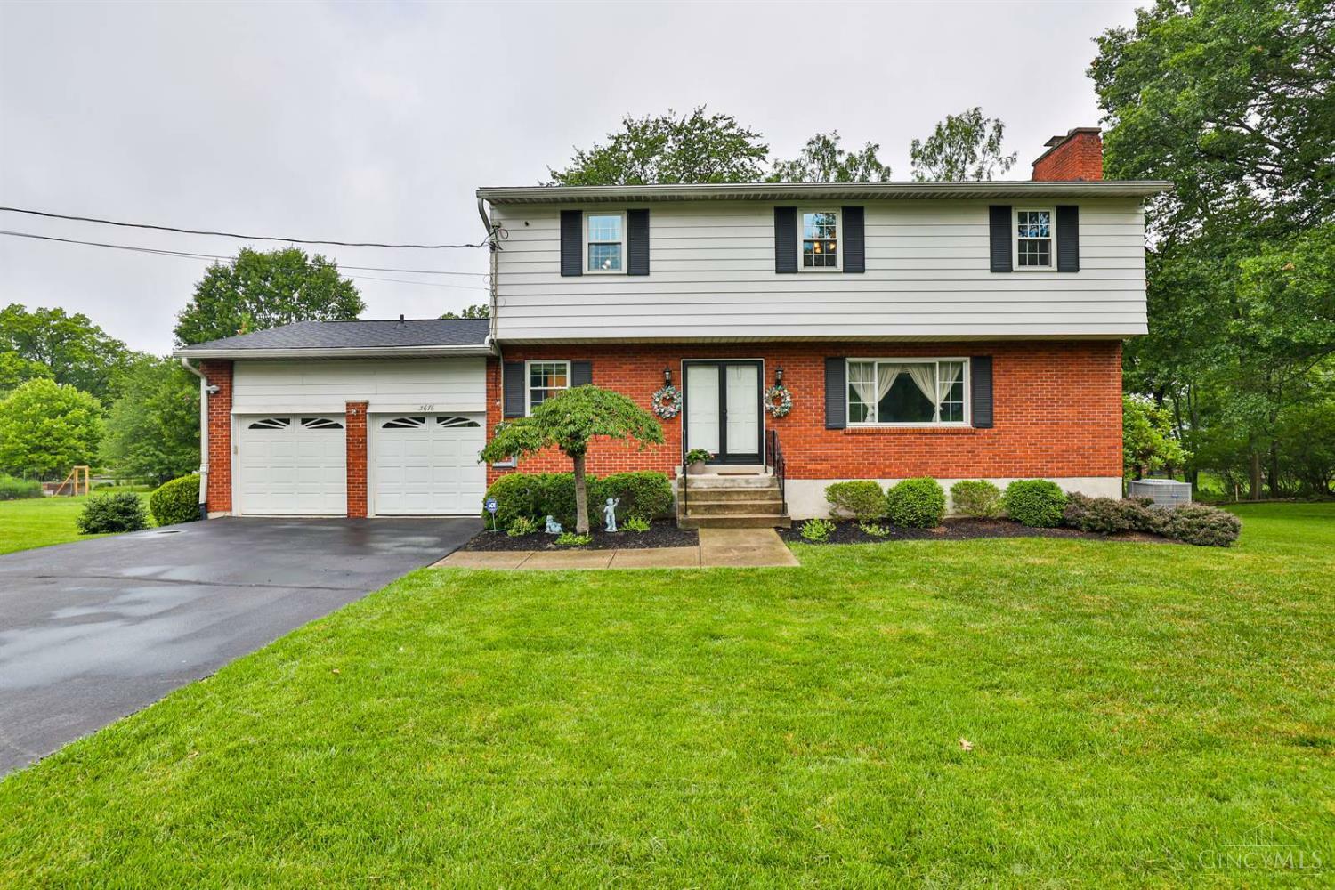 Property Photo: 3676 Gardner Avenue OH 45236