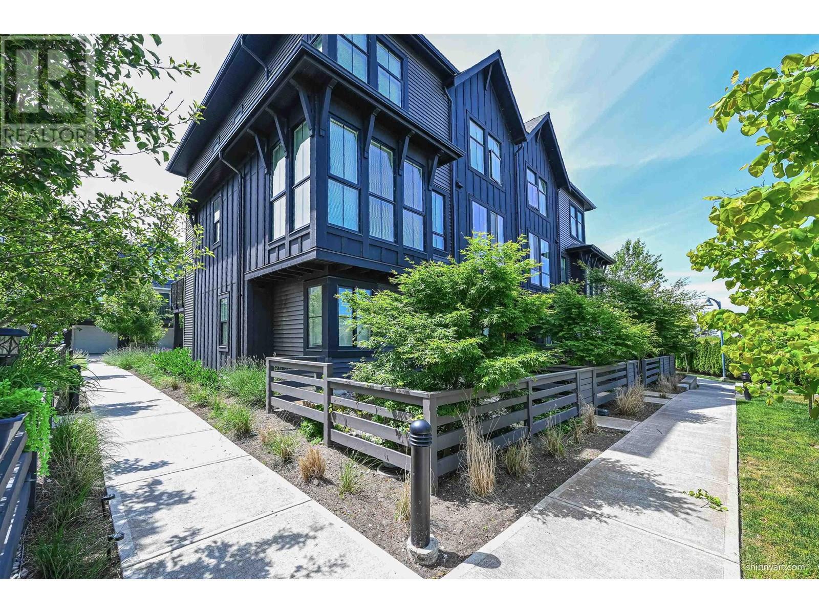 Property Photo: 4726 Orca Way 37 BC V4M 0E7