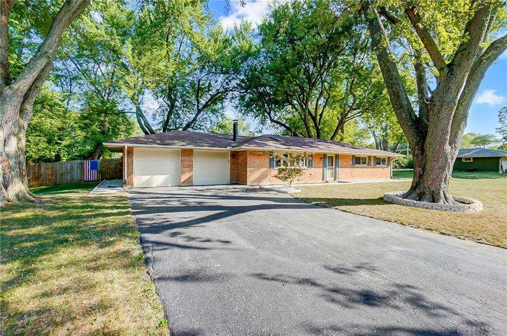 Property Photo: 223 Devay Avenue OH 45458