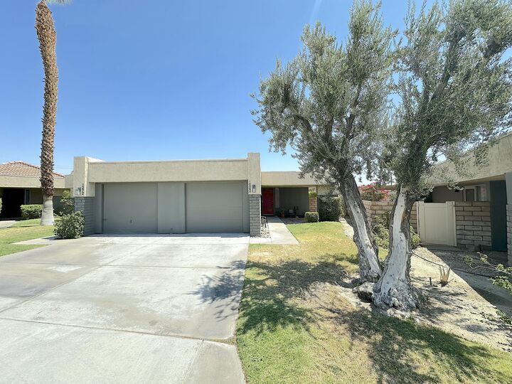 Property Photo:  1262 Sunflower Circle N  CA 92262 