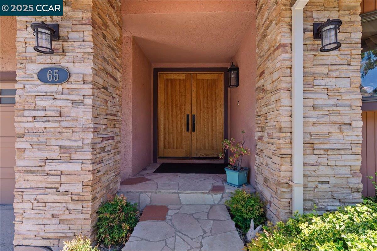 Property Photo:  65 Saint Thomas  CA 94523 