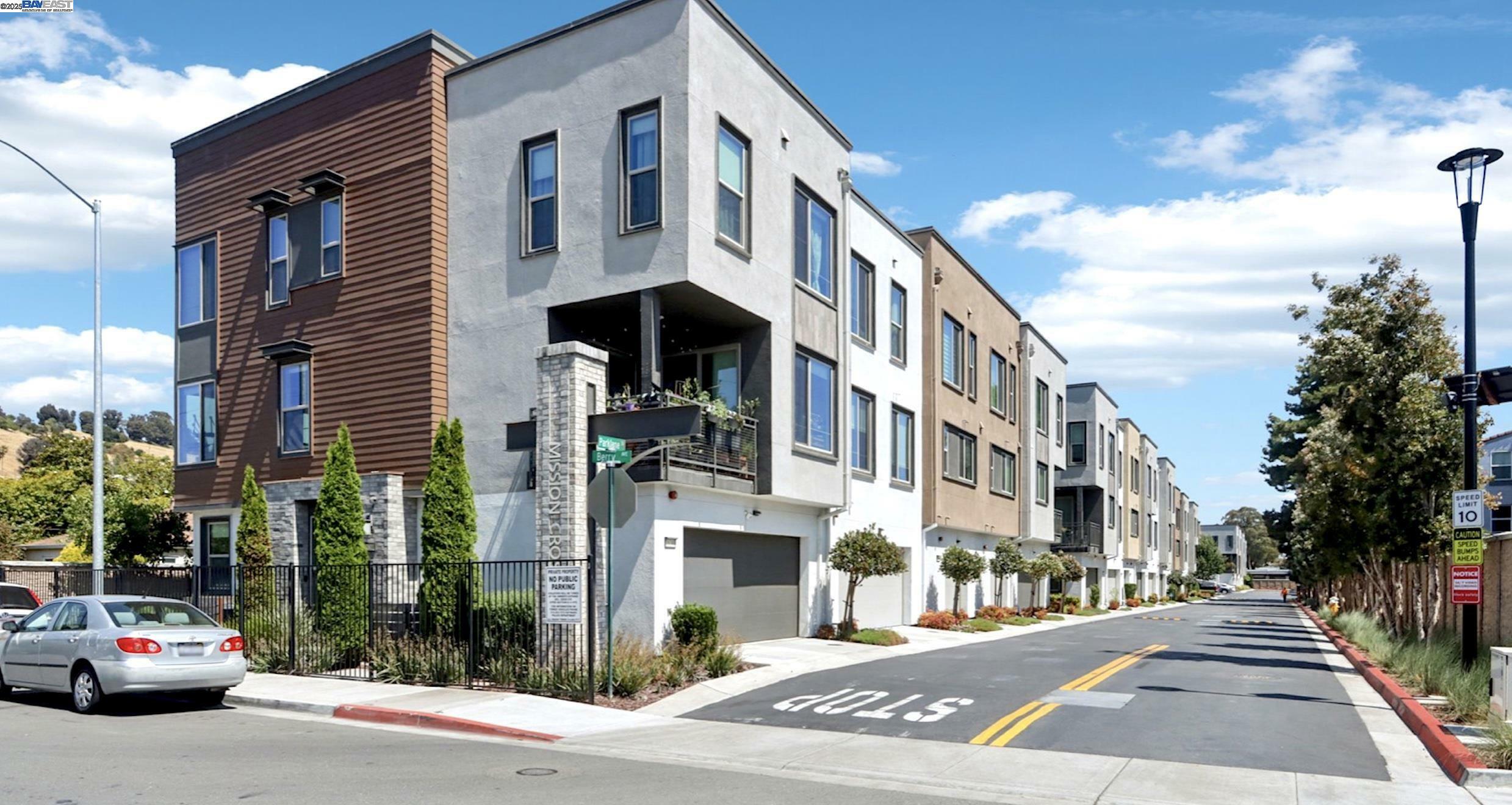 Property Photo: 25208 Parklane Dr CA 94544