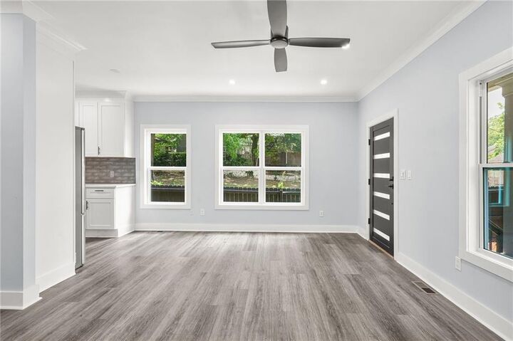 Property Photo: 935 Pelham Street NW GA 30318