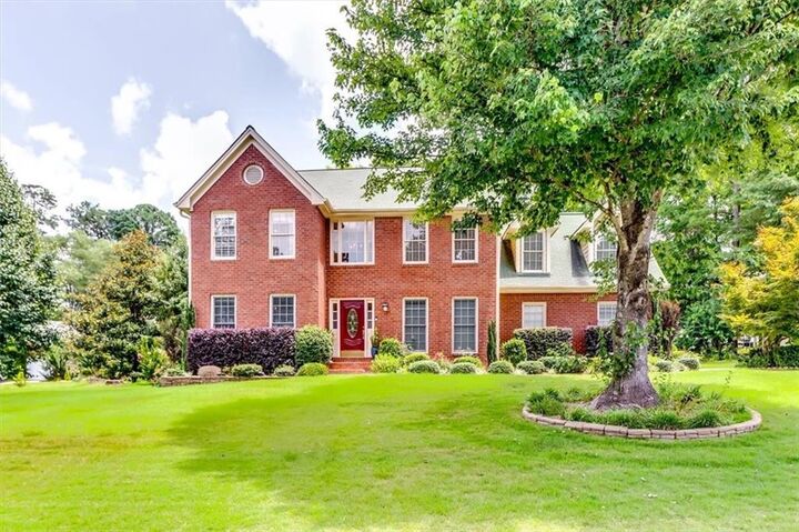 2209 Willow Crest Circle  Lawrenceville GA 30044 photo