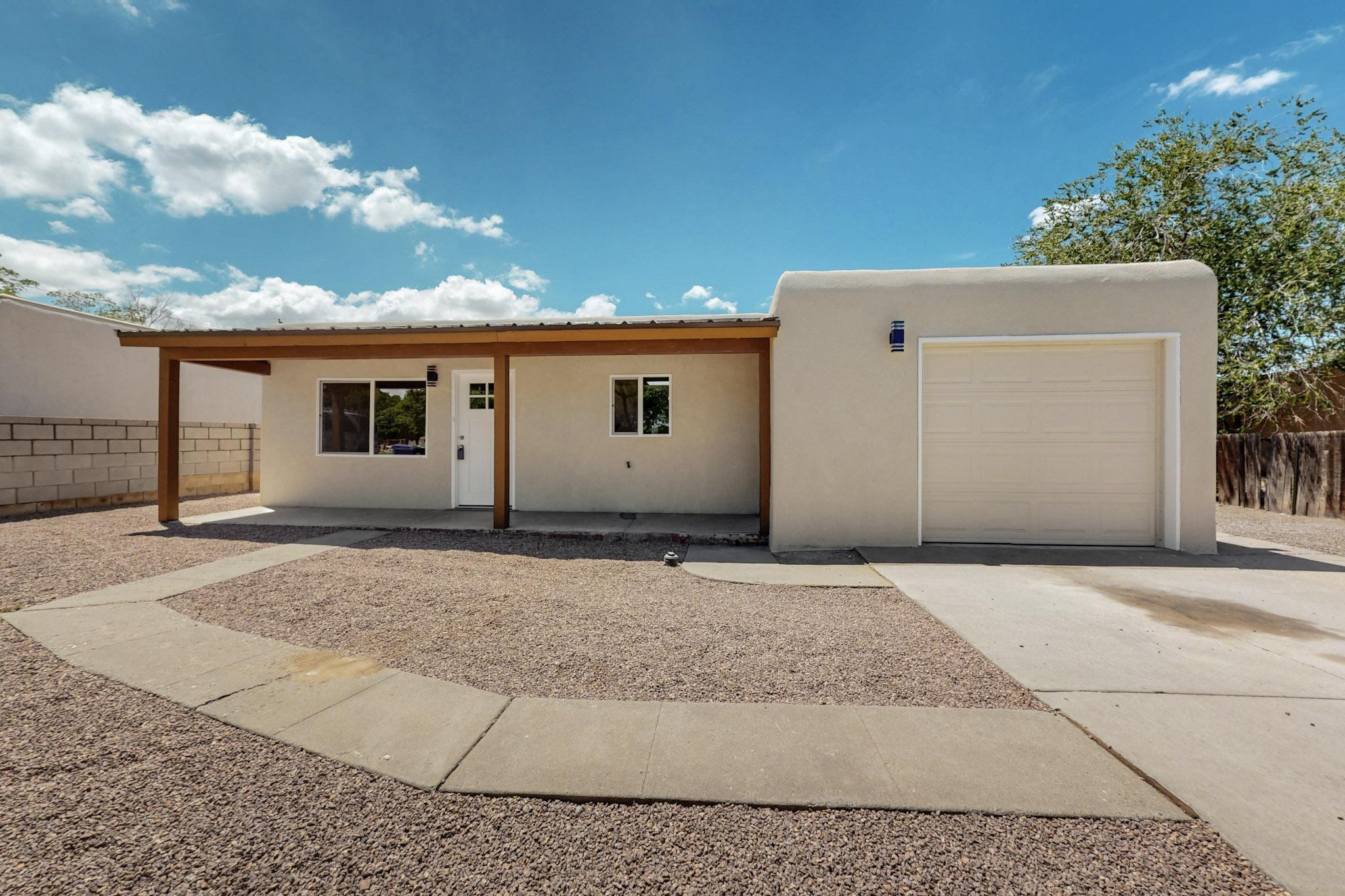 Property Photo:  5512 Arvilla Avenue NE  NM 87111 