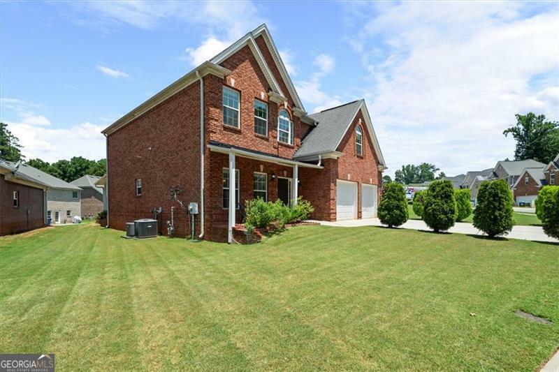Property Photo: 1147 Scenic Park Trail GA 30046