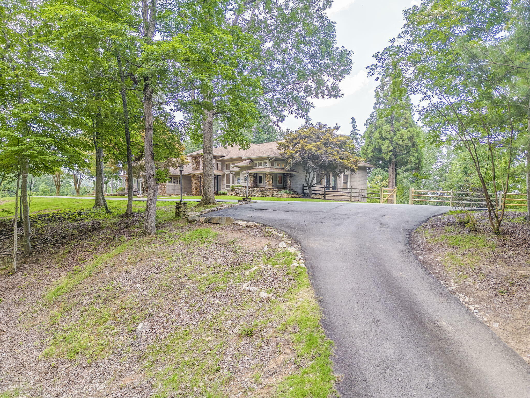 Property Photo:  2547 Grandview Rd.  GA 30143 