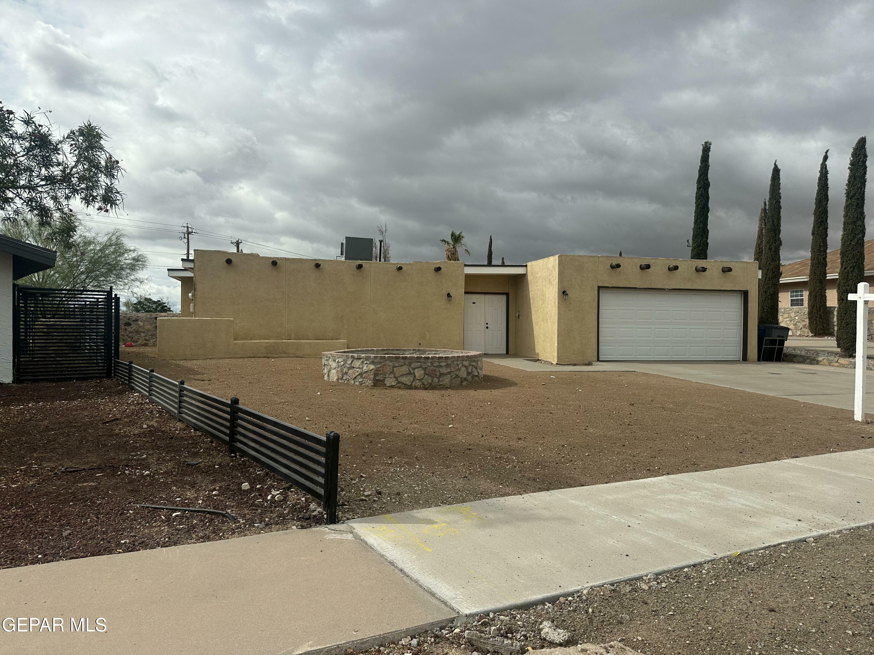 836 De Leon Drive  El Paso TX 79912 photo