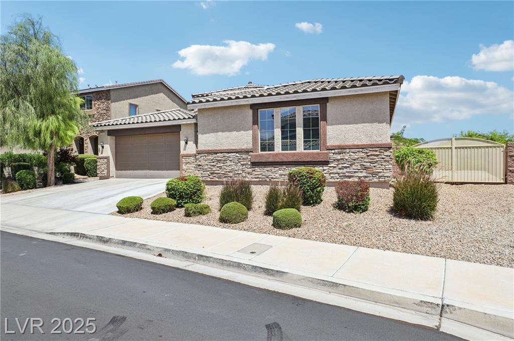 Property Photo: 740 Flowing Meadow Drive NV 89014