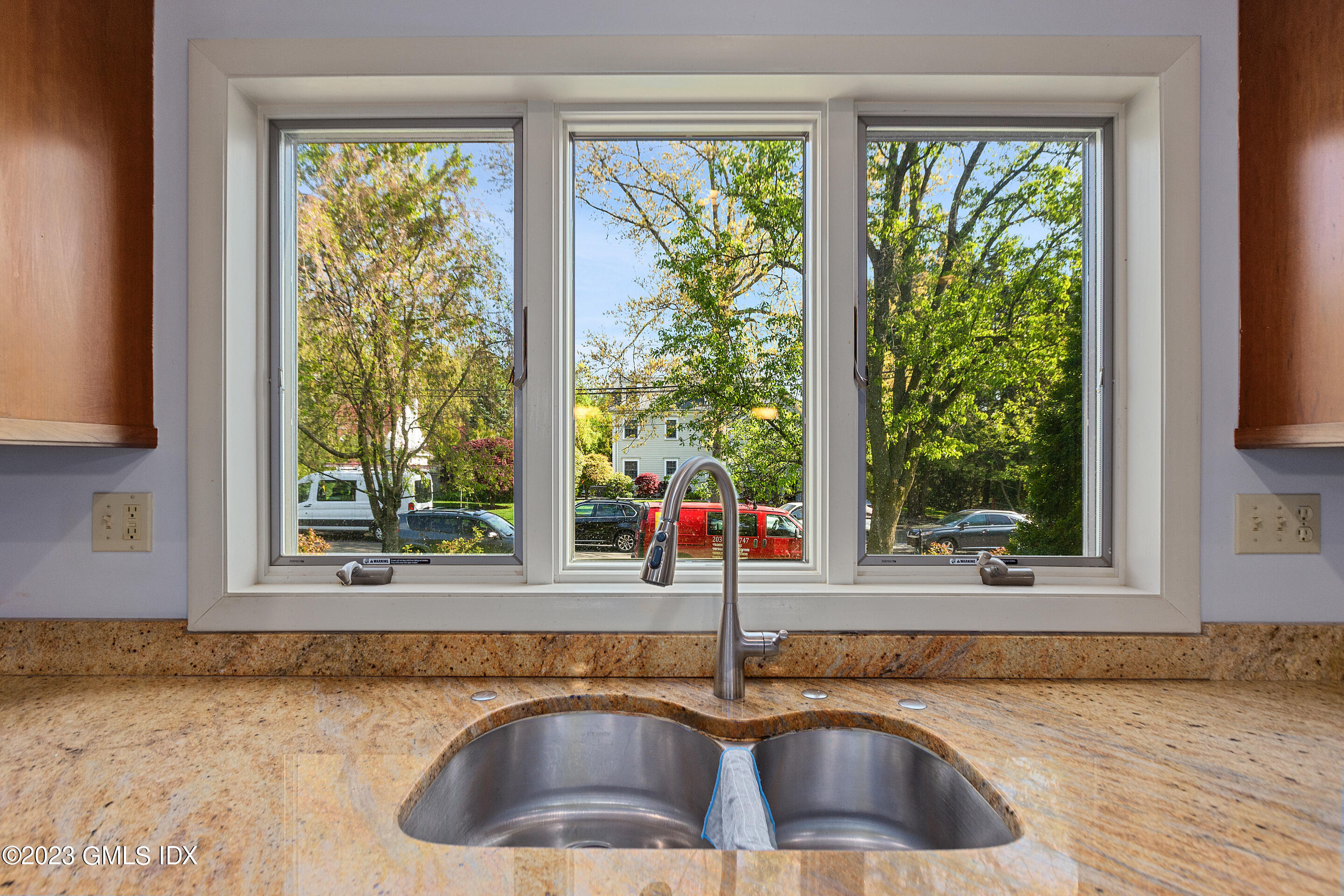 Property Photo: 2 Walker Court CT 06831