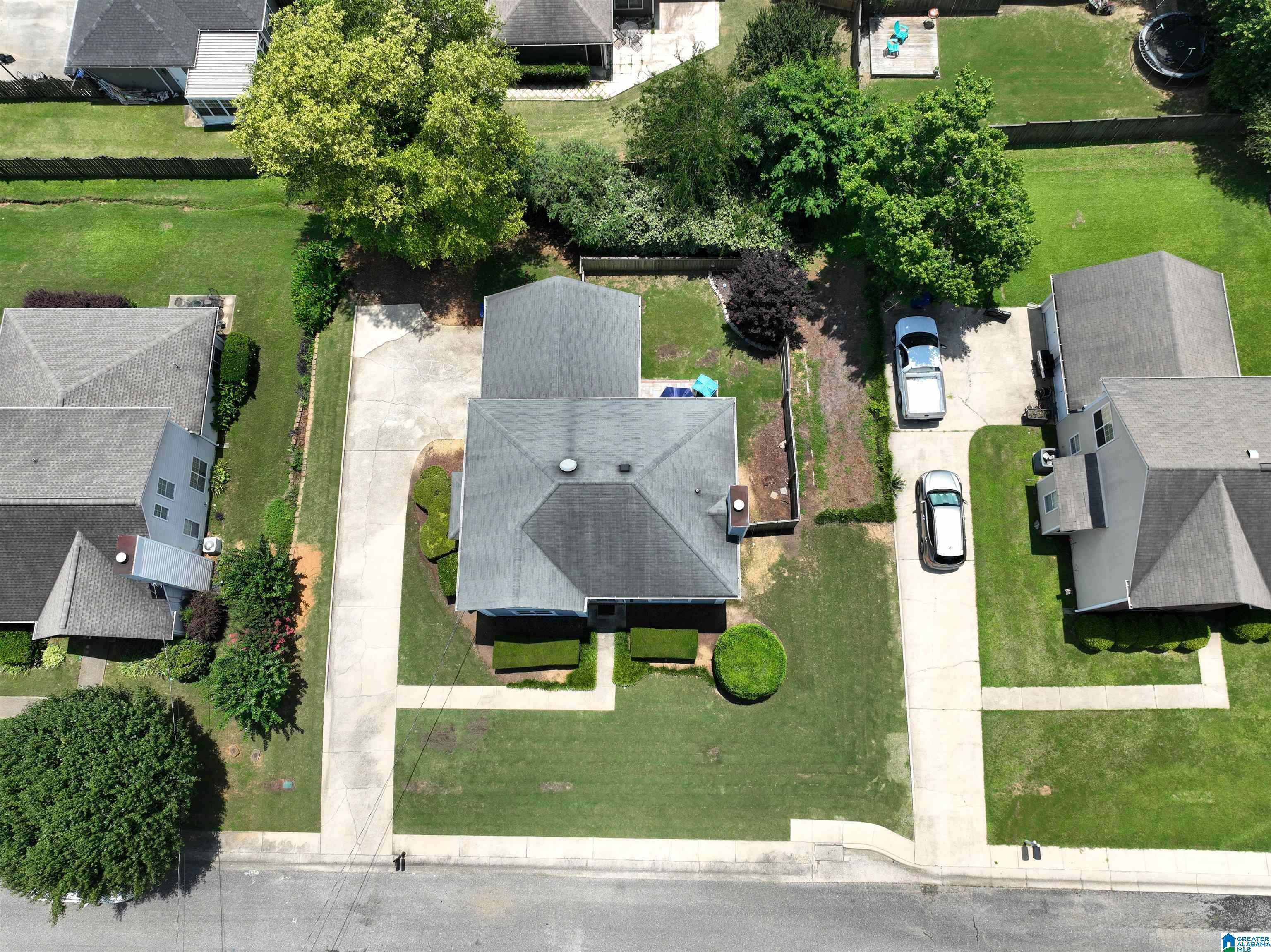 Property Photo: 2844 Bridlewood Terrace AL 35080