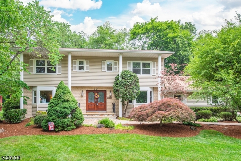 27 Brittany Rd  Montville Twp. NJ 07045 photo