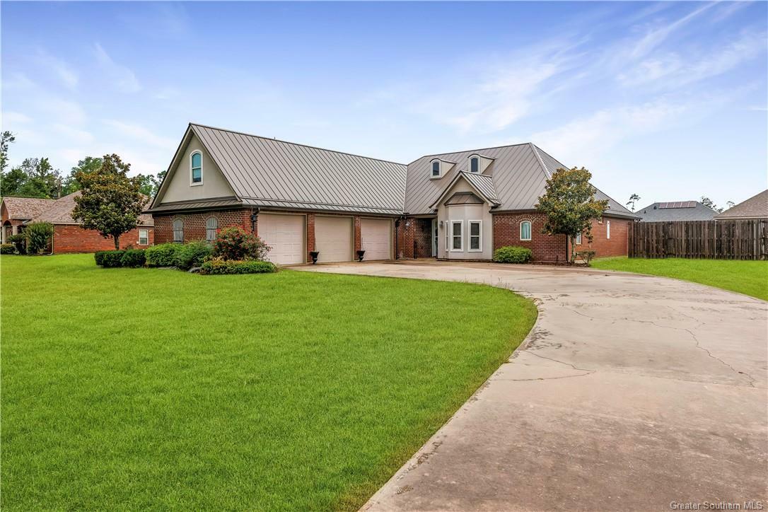 Property Photo: 2017 Oak Forest Road LA 70669